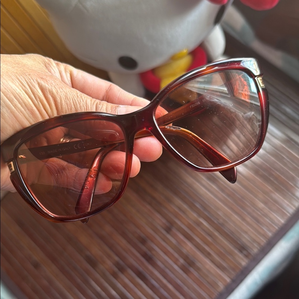 Elegant Fendi  Brown prescription glasses